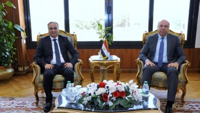 وزير الطيران يلتقي رئيس جهاز حماية المستهلك لبحث سبل التعاون المشترك بين الجانبين