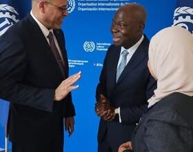 وزير العمل يلتقى مدير عام منظمة العمل الدولية.. ويستعرض جهود مصر لتعزيز الامتثال للمعايير الدولية