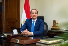 وزير المالية يوجه بتسهيل الإجراءات الجمركية لضيوف الرحمن