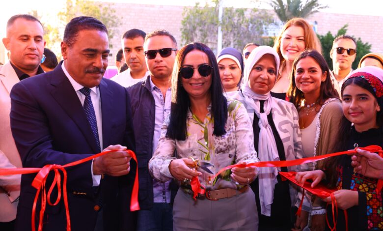 وزيرة التضامن الاجتماعي تتفقد أروقة معرض "ديارنا للحرف اليدوية والتراثية" بالساحل الشمالي