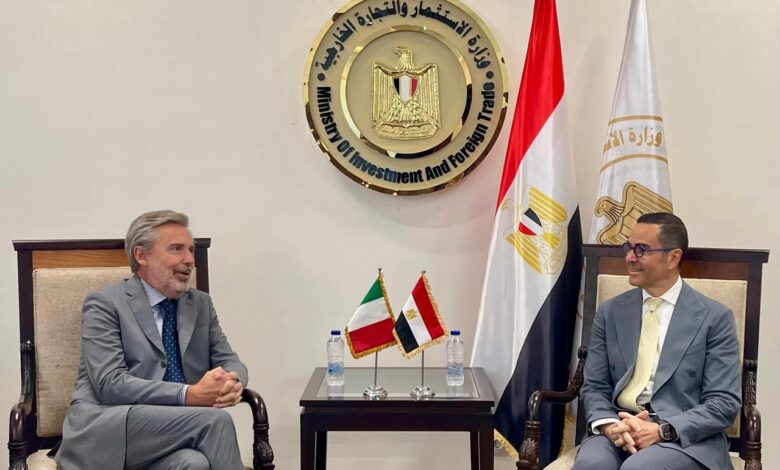 الخطيب يلتقى سفير دولة إيطاليا بالقاهرة لبحث سبل تعزيز العلاقات الاقتصادية بين البلدين