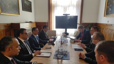 «الخطيب» يلتقى وزير الصناعة والتجارة التشيكى لبحث سبل تعزيز العلاقات الاقتصادية المشتركة فى مختلف المجالات التجارية والصناعية والاستثمارية