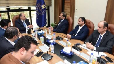 رئيس هيئة الدواء المصرية يعقد اجتماعًا مع وفد شركة سبيماكو الدوائية