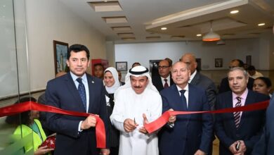 صبحي يسلم عقود دعم 82 مشروعًا إنتاجيًا للأسر الأولى بالرعاية بالتعاون مع جمعية حنان الدنيا في مركز شباب التكوين المهني بالأميرية