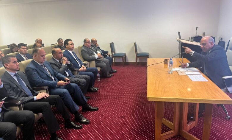 وزير الكهرباء والطاقة المتجددة يستعرض مجالات العمل المشترك مع العديد من الدول وفرص التعاون