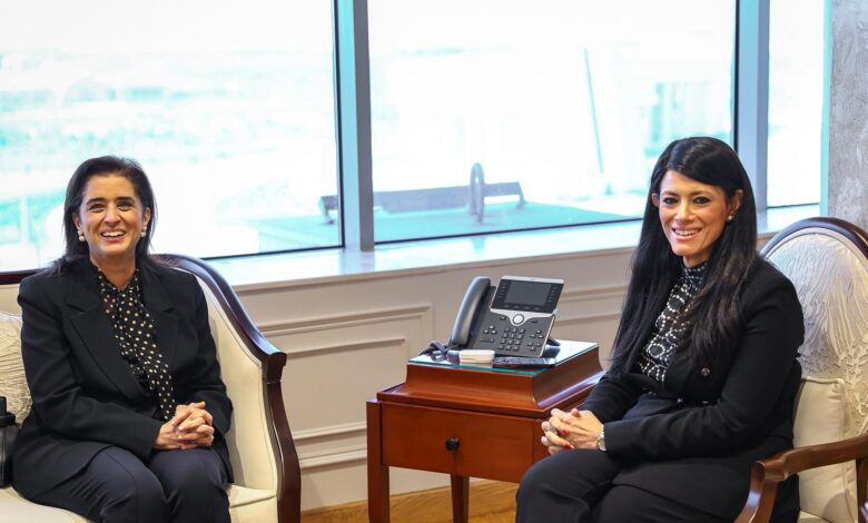 المشاط تبحث مع المدير الإقليمي لشرق المتوسط بمنظمة الصحة العالمية تعزيز سياسات الصحة