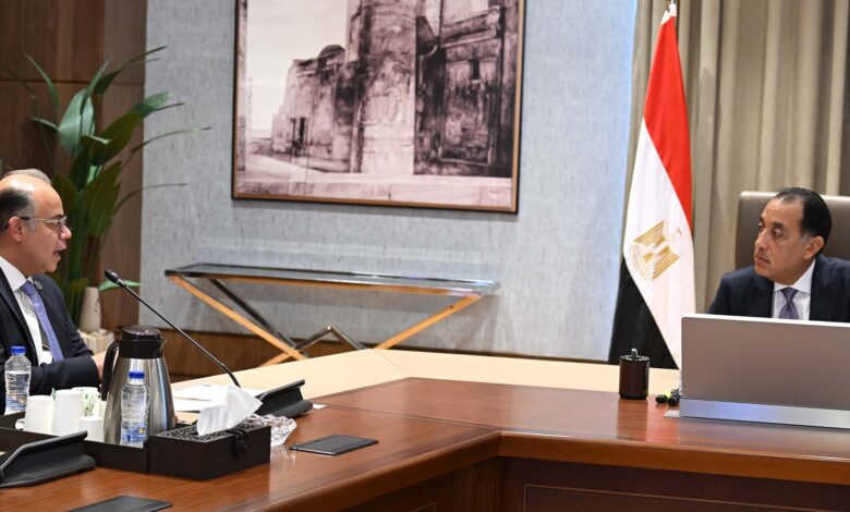 رئيس الوزراء يلتقي رئيس الرقابة المالية لاستعراض عدد من ملفات عمل الهيئة