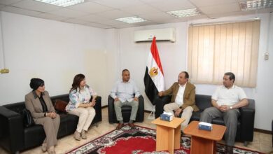 شيمي يبدأ زيارة تفقدية لشركة دمياط للغزل والنسيج ويلتقي عددًا من نواب البرلمان