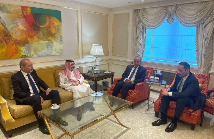 لقاء في نيويورك بين وزير الخارجية والهجرة ونظرائه في قطر والأردن والسعودية