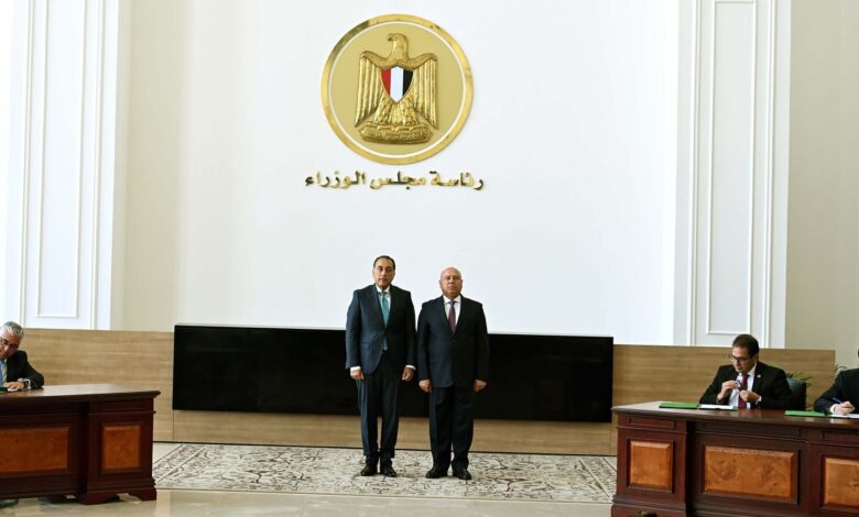 مدبولي يشهد توقيع عقد تطوير أرض صناعية بالسخنة بين المنطقة الاقتصادية لقناة السويس وشركة التنمية الرئيسية وشركة تيدا مصر