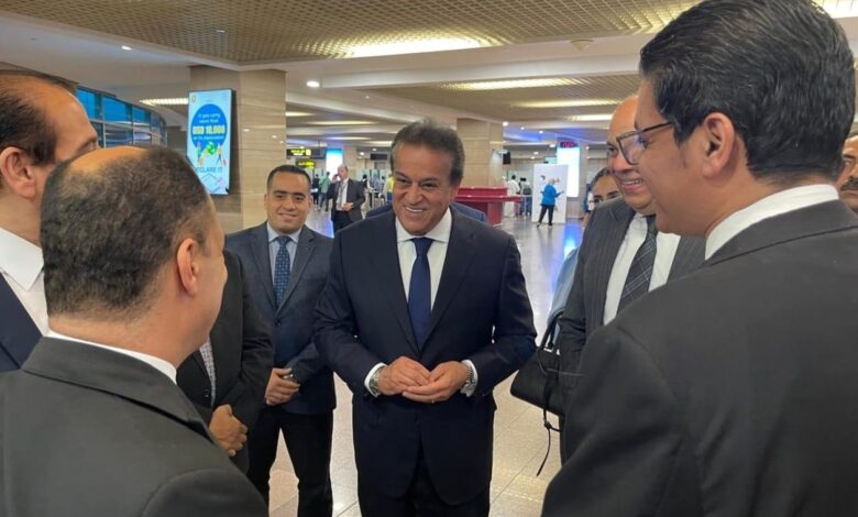 وزيرا الصحة والطيران يتفقدان عيادات الحجر الصحي وأجهزة إزالة الرجفان القلبي المستحدثة