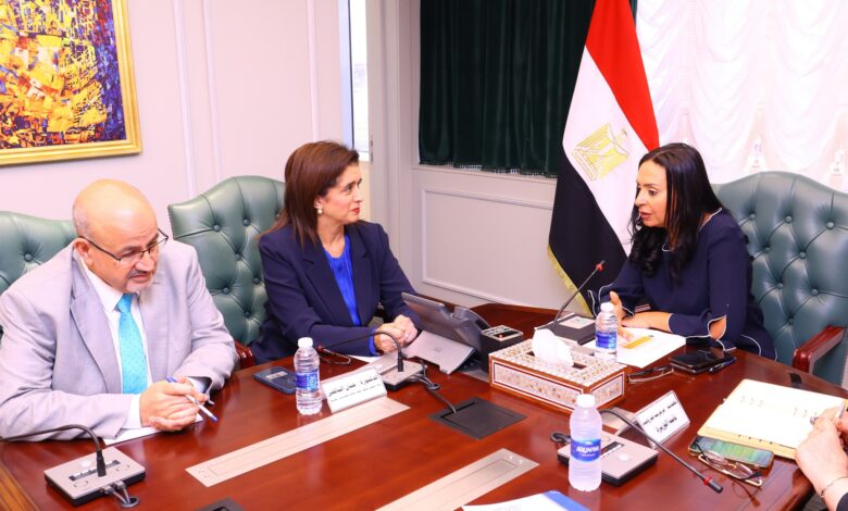 وزيرة التضامن الاجتماعي تستقبل المدير الإقليمي لمنظمة الصحة العالمية لشرق المتوسط