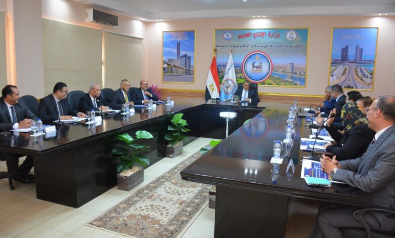 وزير الإنتاج الحربي يترأس مجلس إدارة الأكاديمية المصرية للهندسة والتكنولوجيا المتقدمة