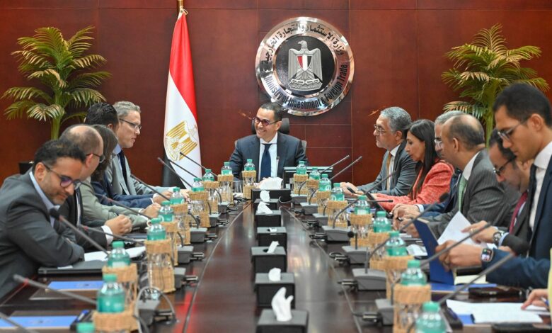 وزير الاستثمار يلتقى وفد شركة ببسيكو العالمية لاستعراض مشروعات الشركة الحالية والمستقبلية بالسوق المصري