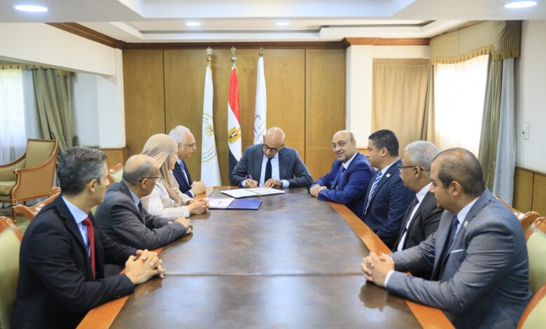 وزير التربية والتعليم يعتمد نتيجة الدبلومات الفنية الدور الأول ٢٠٢٥ بنسبة نجاح ٧٠,٤٧%