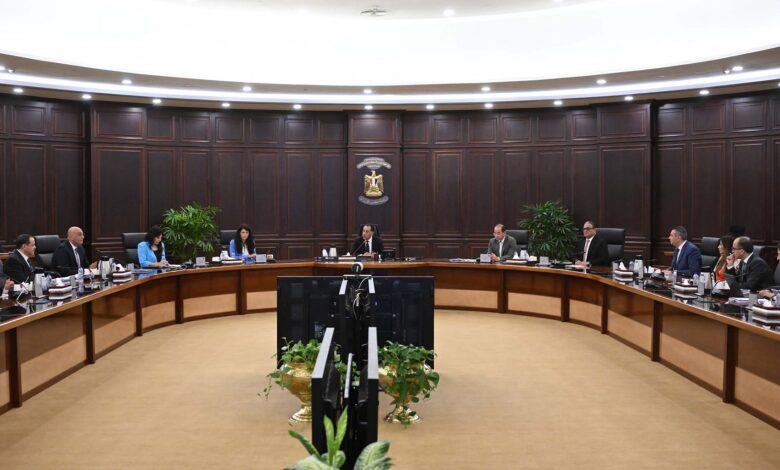 رئيس الوزراء يتابع عددا من الموضوعات وملفات عمل جهاز تنمية المشروعات المتوسطة والصغيرة ومتناهية الصغر