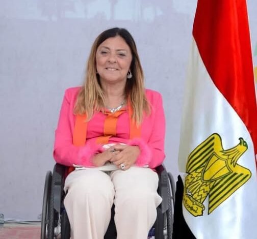 د. إيمان كريم تؤكد أهمية العنصر البشري باعتباره العنصر الرئيسي في بناء المجتمعات والمقوم الأساسي في عمليات التنمية والتطوير الشاملة لكافة الدول