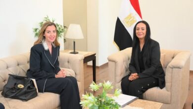 وزيرة التضامن الاجتماعي تلتقي المديرة التنفيذية لصندوق "قادرون باختلاف"