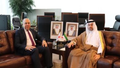 الحفني يبحث مع رئيس الإدارة العامة للطيران المدني الكويتي سبل تعزيز التعاون وتوسيع آفاق الشراكة في مجال صناعة النقل الجوي