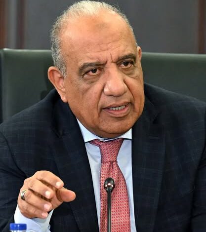 وزير الكهرباء والطاقة المتجددة