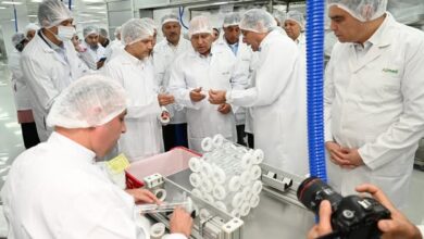 الوزير يفتتح خط إنتاج مرشحات الغسيل الكلوي ومصنع محاليل الغسيل الكلوي بطاقة ٤٠ مليون لتر سنويًا بشركة "أولميد ميدل إيست"