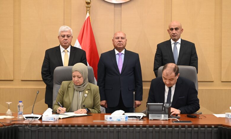 الوزير وعاشور وعبد اللطيف يشهدون توقيع بروتوكول تعاون بين مصلحة الكفاية الإنتاجية وصندوق تطوير التعليم