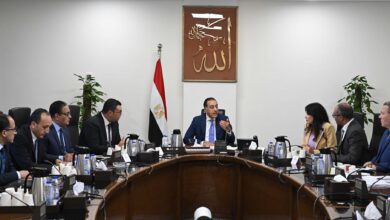 مدبولي يُتابع الخطة التنفيذية لمحطات تحلية مياه الساحل الشمالي الغربي