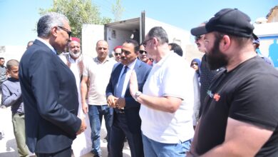 محافظ مطروح يشهد إنطلاق أولى قوافل مبادرة (مطروح الخير) لتقديم الخدمات الشاملة لأهالي قرية القصر.. ويؤكد استمرار المبادرة لجميع قرى المحافظة تباعاً