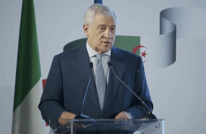 وزير الخارجية الإيطالي يدعو لـ إضعاف سعر صرف اليورو لمواجهة رسوم ترامب