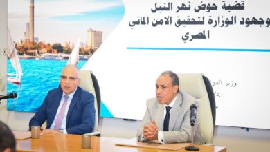 وزير الخارجية والهجرة يستقبل وزير الموارد المائية والري