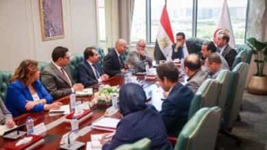 وزير الصحة يعقد اجتماعًا مع ممثل منظمة الصحة العالمية في مصر لبحث التعاون في القطاع الصحي