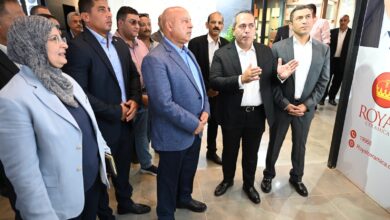 وزير الصناعة والنقل يتفقد 3 مصانع متخصصة في الصناعات الغذائية والمعدنية ومواد البناء