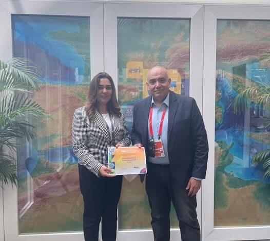 وزيرة التنمية المحلية تلتقي المهندس سهيل العُبد رئيس الاستراتيجيات الدولية بشركة Esri العالمية