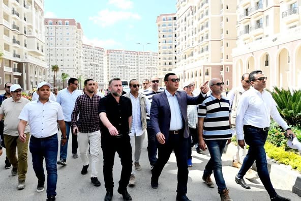 وزير الإسكان يتفقد مشروع التجمع العمراني "صواري" بمنطقة غرب كارفور بالإسكندرية