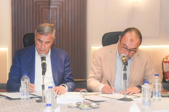 وزير قطاع الأعمال العام ومحافظ الإسكندرية يوقعان بروتوكولًا لتوريد 120 أتوبيس غاز طبيعي من إنتاج "النصر للسيارات" لدعم النقل الجماعي بالمحافظة