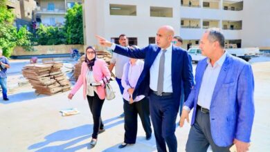 عبد اللطيف يتفقد أعمال التجهيزات لتحويل مدرستين بغمرة والقصر العيني إلى مدارس مصرية يابانية
