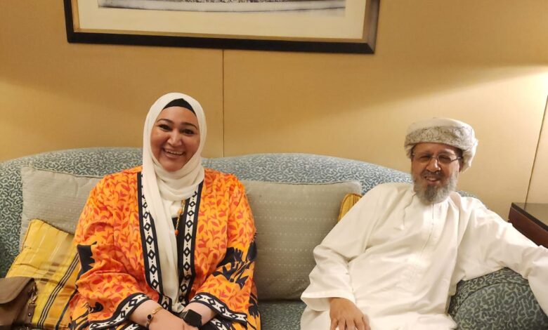السيابي: الاعتدال العُماني نموذج إنساني نادر… ولا مكان للمذهبية في عُمان