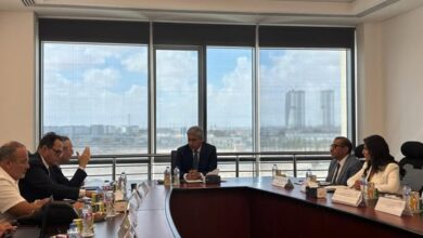 وزير السياحة والآثار يلتقي رئيس مجلس إدارة جمعية رجال أعمال الإسكندرية وعدد من أعضاء الجمعية