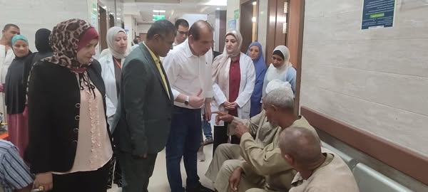 نائب وزير الصحة يتفقد المنشآت الطبية بمحافظة المنيا ويحدد مهلة 45 يومًا لمعالجة السلبيات