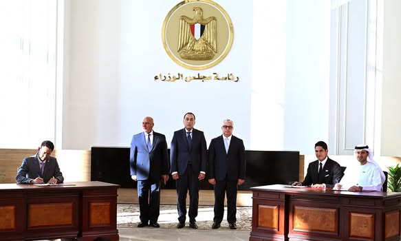 مدبولي يشهد توقيع عقد مشروع "أتوم سولار مصر" لإقامة مجمع صناعي لإنتاج الخلايا والألواح الشمسية وتخزين الطاقة بـ "اقتصادية قناة السويس"
