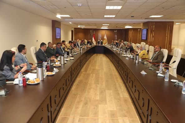 جبران يترأس اجتماع المجلس الأعلى للتشاور الاجتماعي لمناقشة القرارات التنفيذية لقانون العمل الجديد