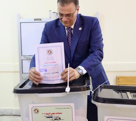رئيس الجهاز المركزي للتنظيم والإدارة يُدلي بصوته في انتخابات مجلس الشيوخ ويدعو المواطنين للمشاركة الفاعلة