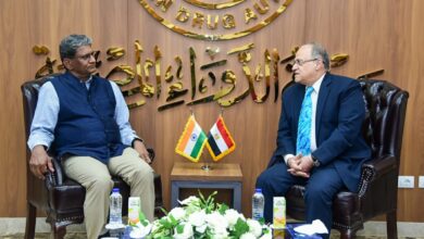 رئيس الدواء المصرية يجتمع مع سفير الهند بالقاهرة لبحث آليات تعزيز التعاون الدوائي ودعم تطوير المنظومة الدوائية