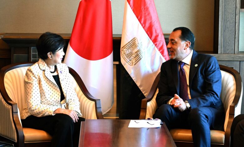 رئيس الوزراء يلتقي محافظ طوكيو لبحث مجالات التعاون المشترك