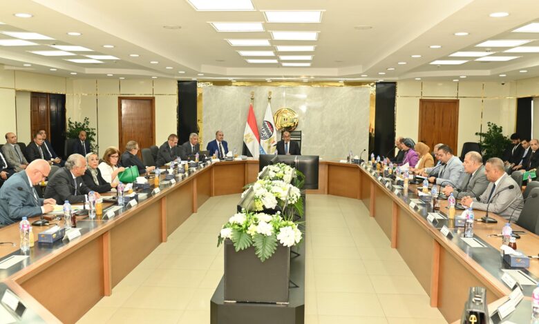 شيمي يترأس الجمعية العامة للقابضة للأدوية لاعتماد موازنة 2025-2026