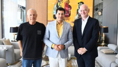 مدبولي يرحب برئيس الاتحاد الدولي لكرة القدم خلال تواجده في مصر لقضاء عطلته مع أسرته بالعلمين الجديدة