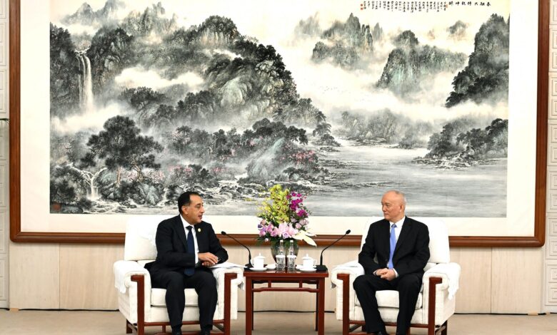 مدبولي يلتقى عضو اللجنة الدائمة للمكتب السياسي للجنة المركزية للحزب الشيوعي الصيني أمين سكرتارية اللجنة المركزية للحزب