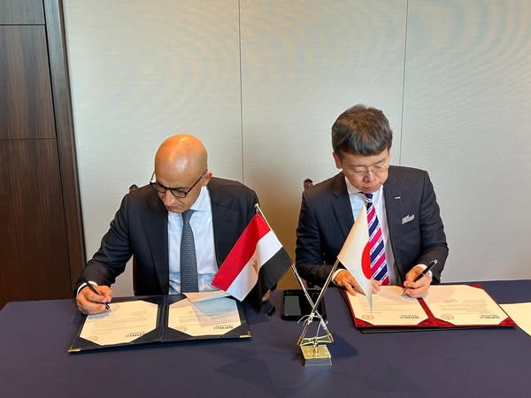 وزير التربية والتعليم يوقع مذكرة تفاهم مع شركة سبريكس اليابانية لتطوير منهج دراسي للرياضيات من الصف الأول حتى الصف الثاني عشر