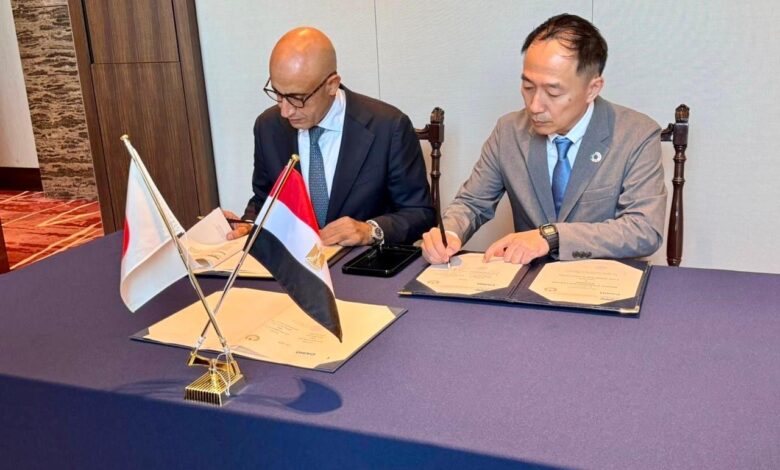 وزير التربية والتعليم يوقّع برتوكول تعاون مع شركة كاسيو ميدل إيست لتنفيذ حزمة تدريبات لمعلمي الرياضيات بالمرحلة الإعدادية