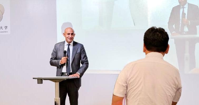 وزير التربية والتعليم يُلقي محاضرة بجامعة اليابان للاقتصاد حول مستقبل التعليم الرقمي